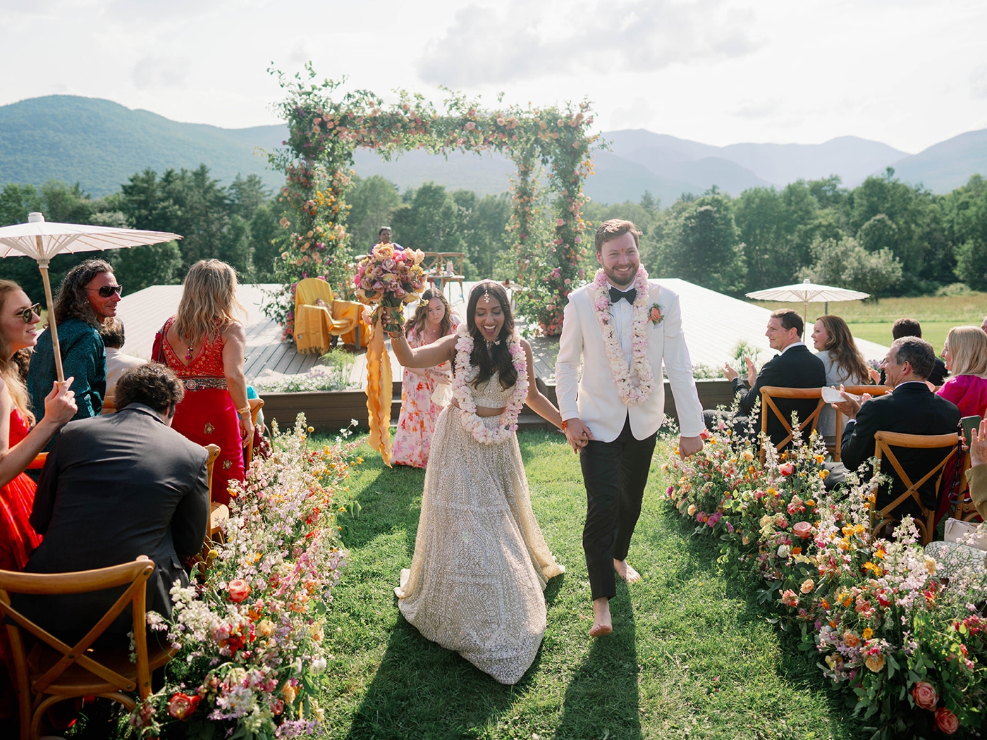 Outdoor wedding ceremony in Stowe, VT