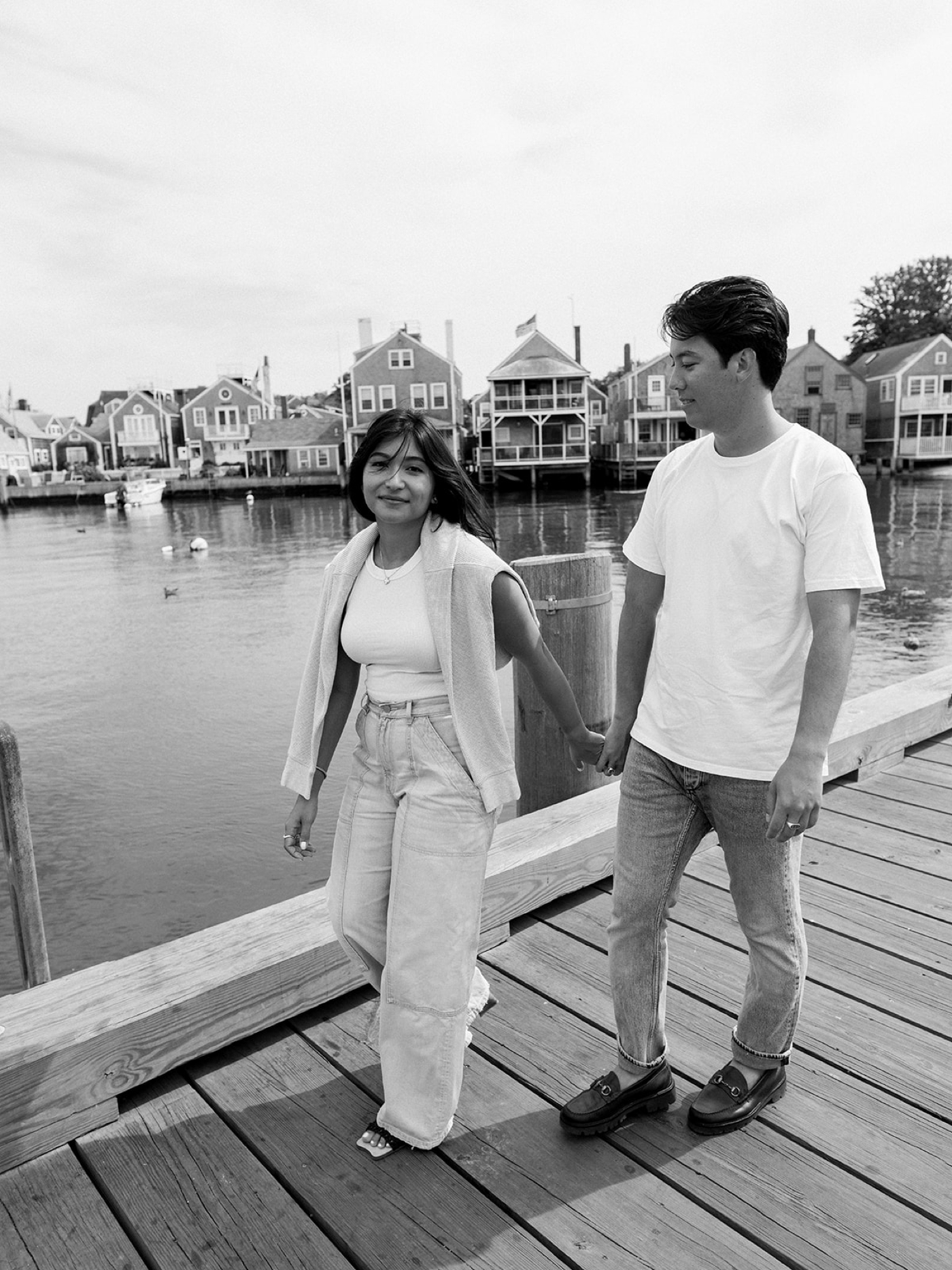 Black and white engagement photos